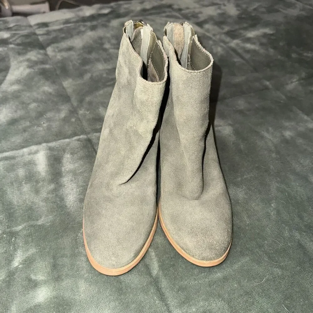 Urban Outfitters Women's Ankle Boots Sz 6 Moss Green Suede Block Heel‎ Back Zip